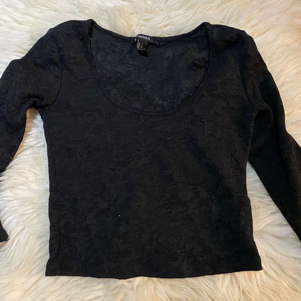 Forever 21 - Black Pattern Long Sleeve Crop Top